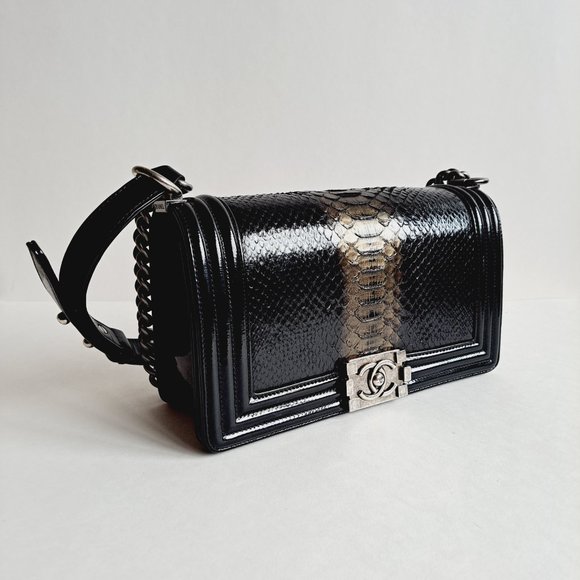 Chanel Black Python Medium Boy Flap Bag - Picture 3 of 16